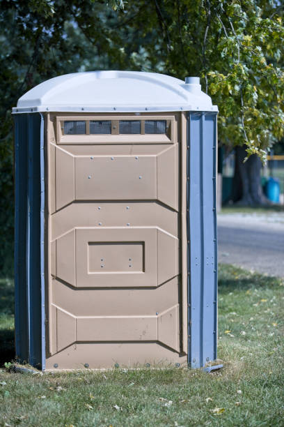 Best Porta potty delivery and setup  in Bethany, IL